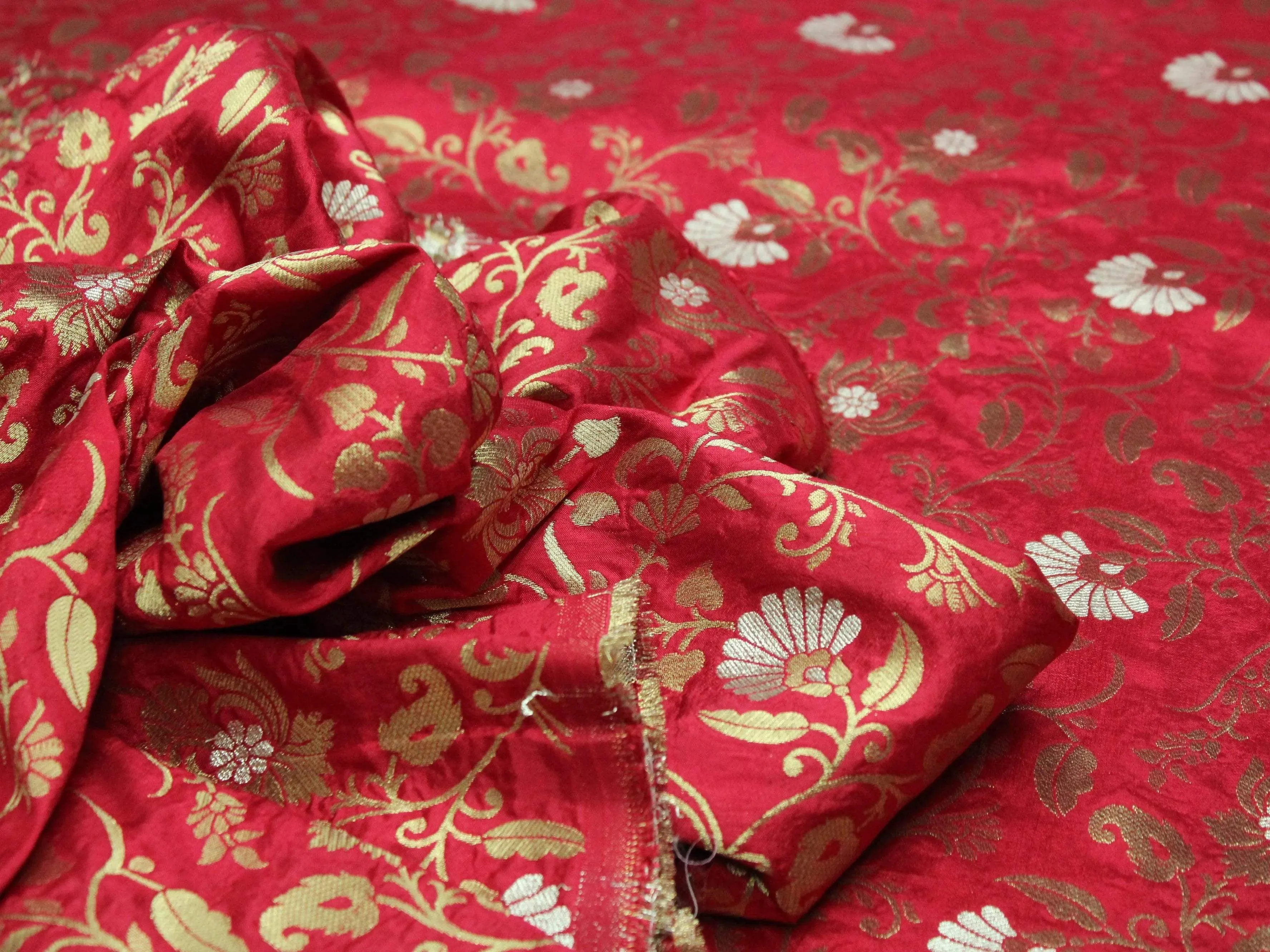 Banarsi Floral Brocade Fabric - Cherry Rani