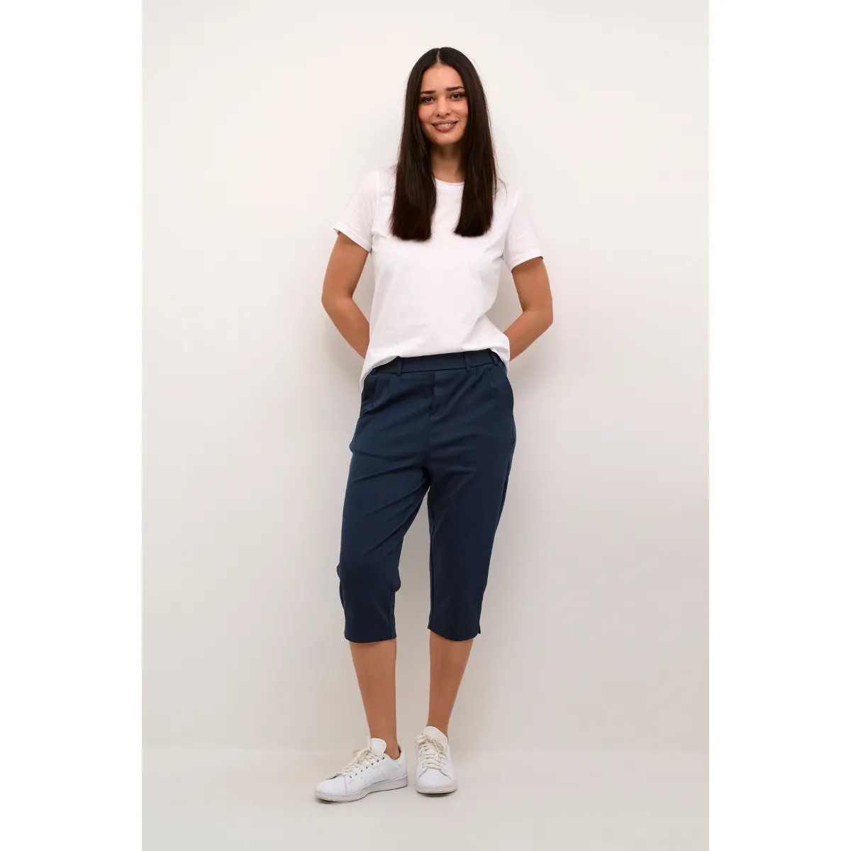 Jenny Capri Pants Midnight Marine