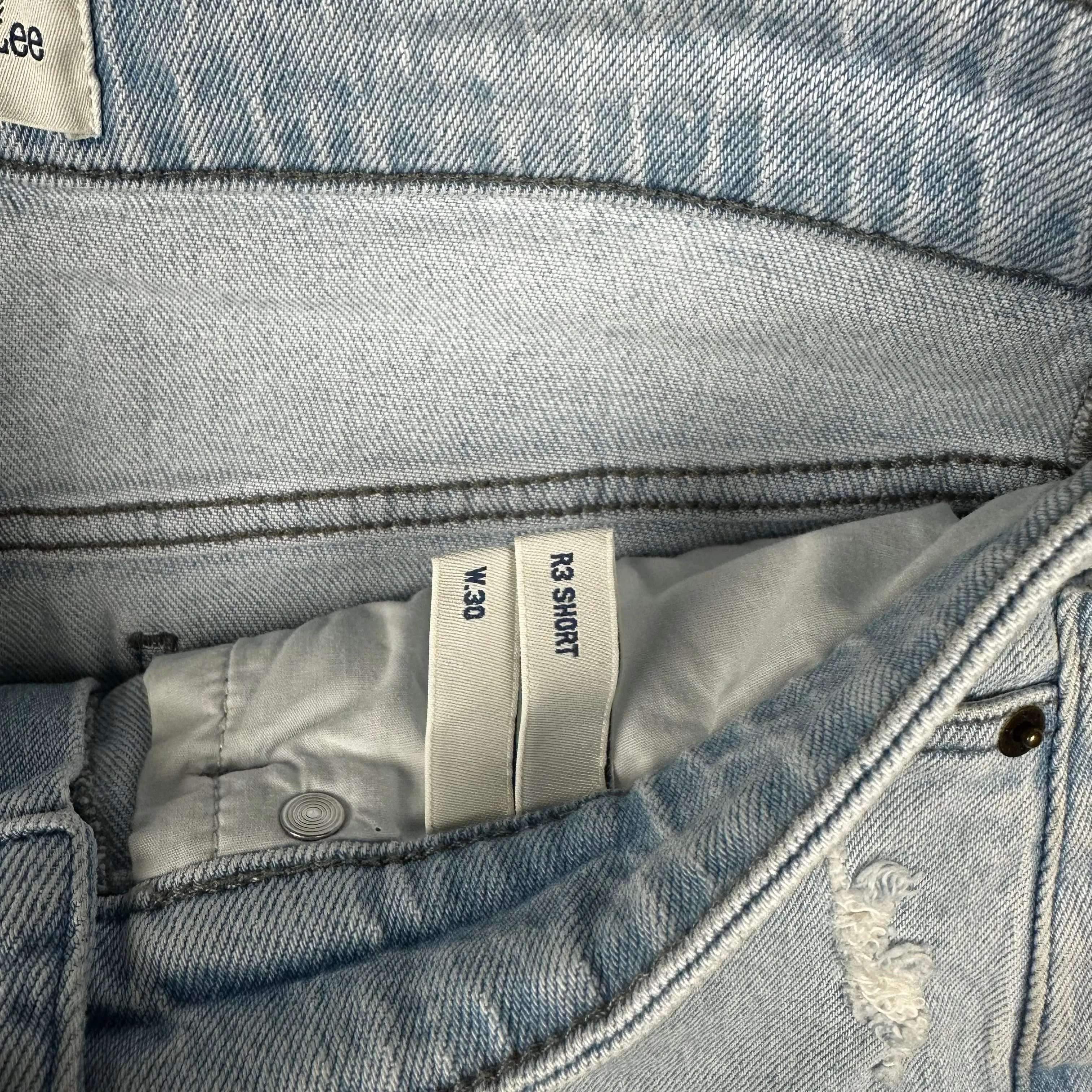 Lee Riders Mens 'R3' Light Wash Denim Shorts -Size 30