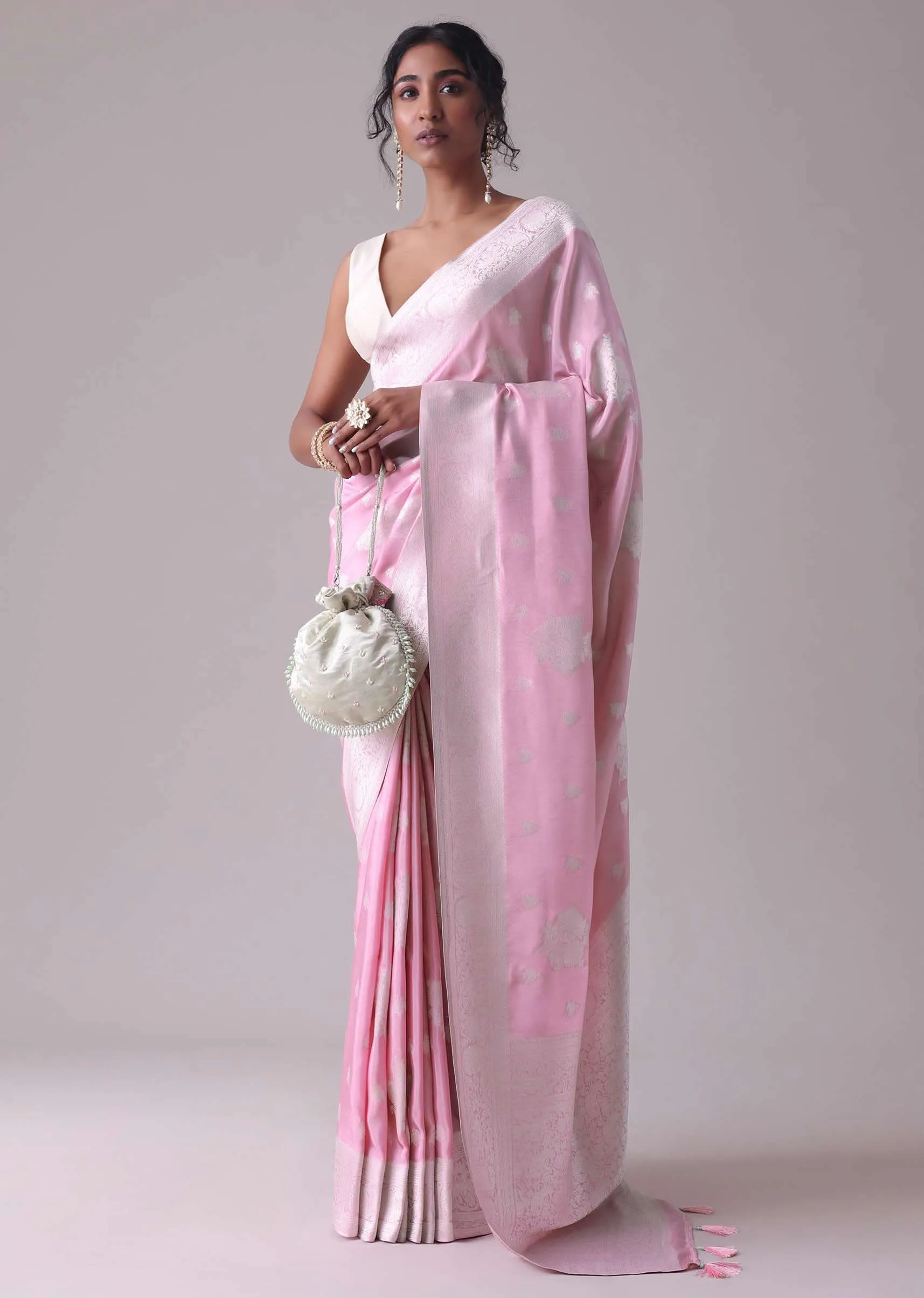 Lilac Sachet Pink Woven Saree In Dola Silk And Silver Weave