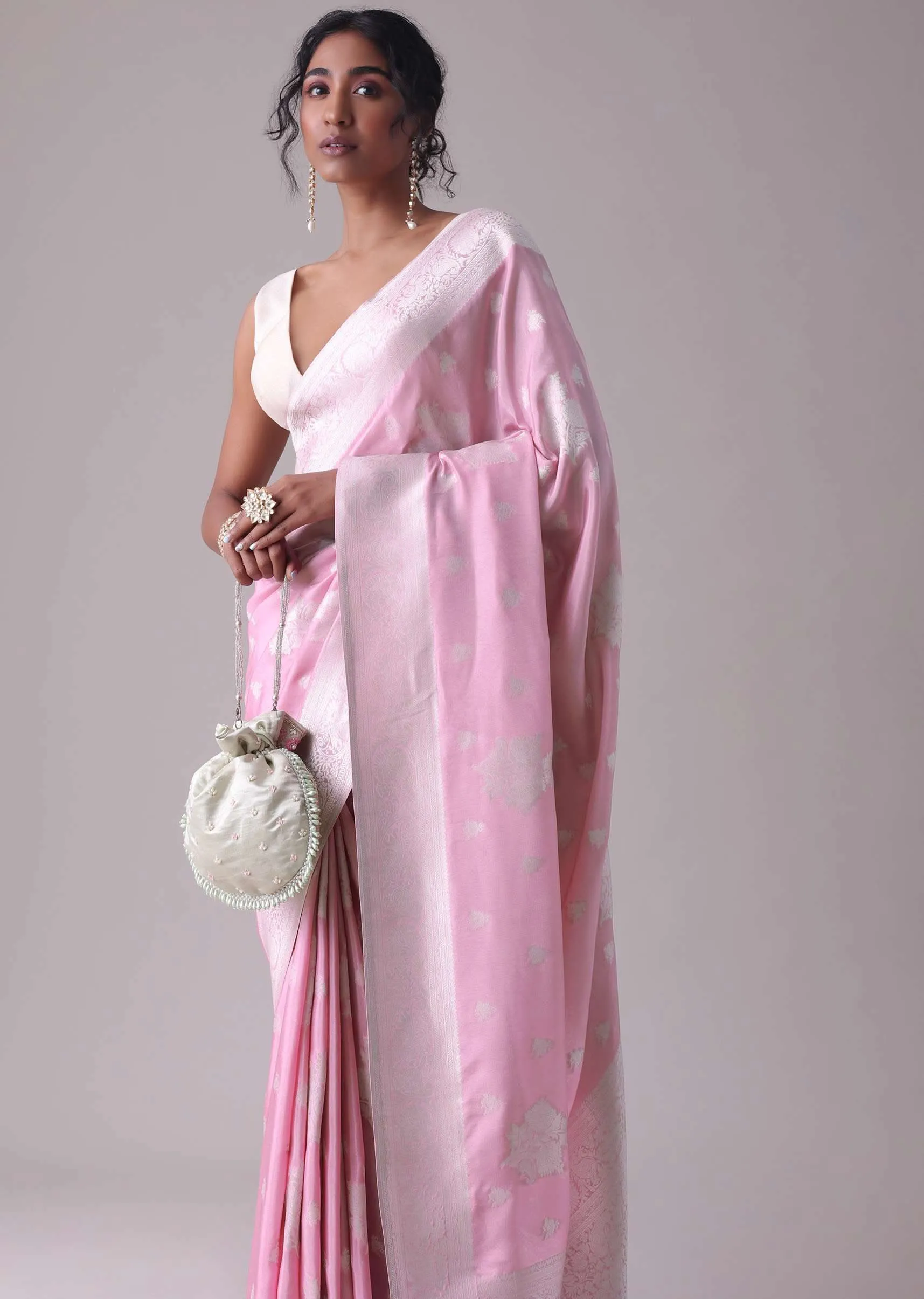 Lilac Sachet Pink Woven Saree In Dola Silk And Silver Weave