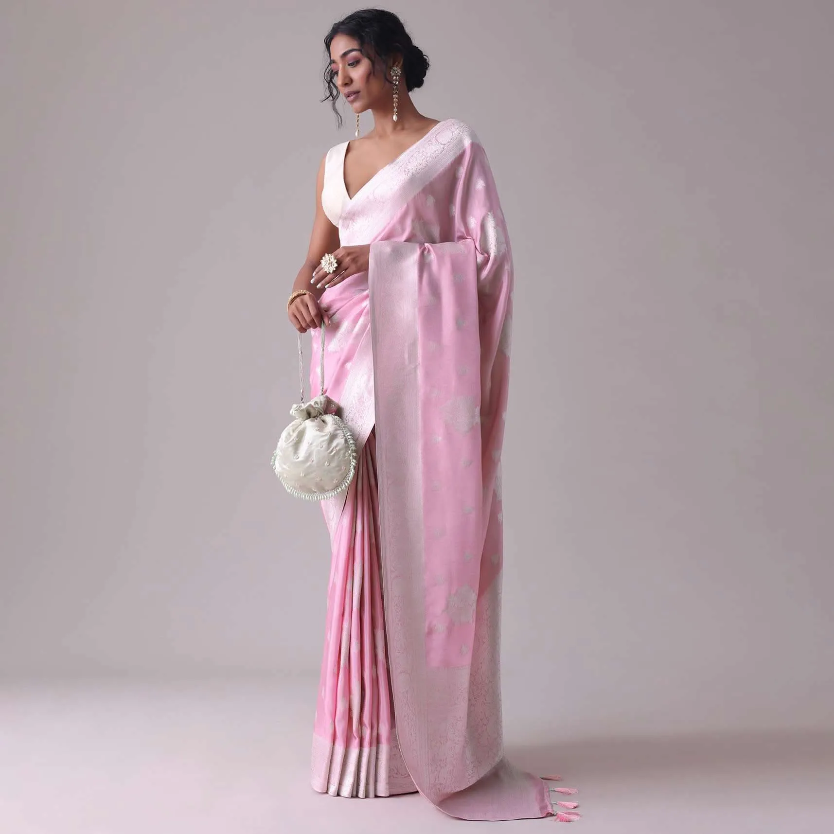 Lilac Sachet Pink Woven Saree In Dola Silk And Silver Weave
