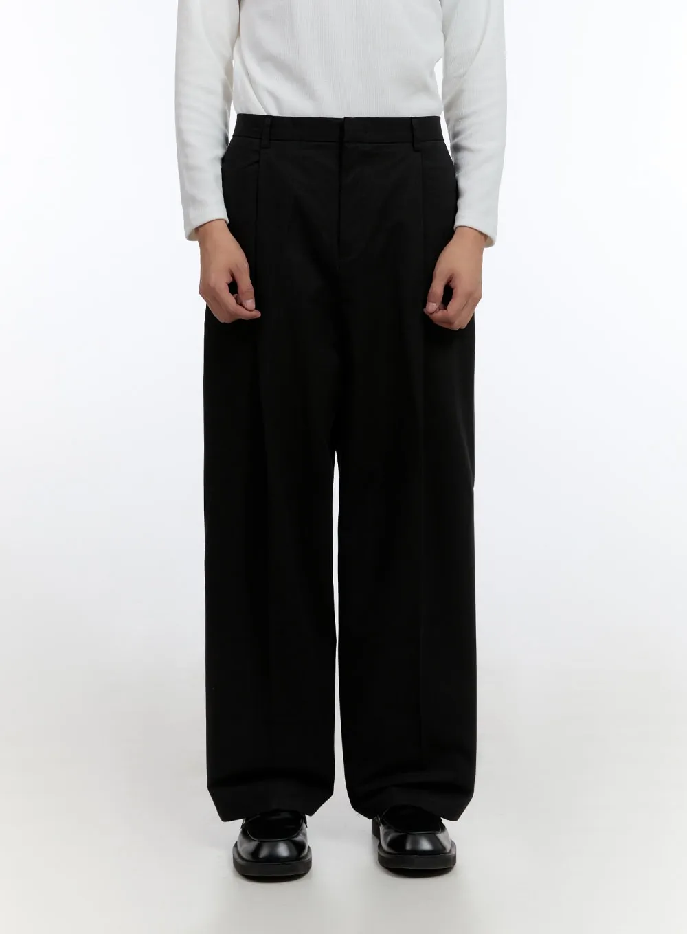 Men's Wide Leg Pintuck Trousers IO428